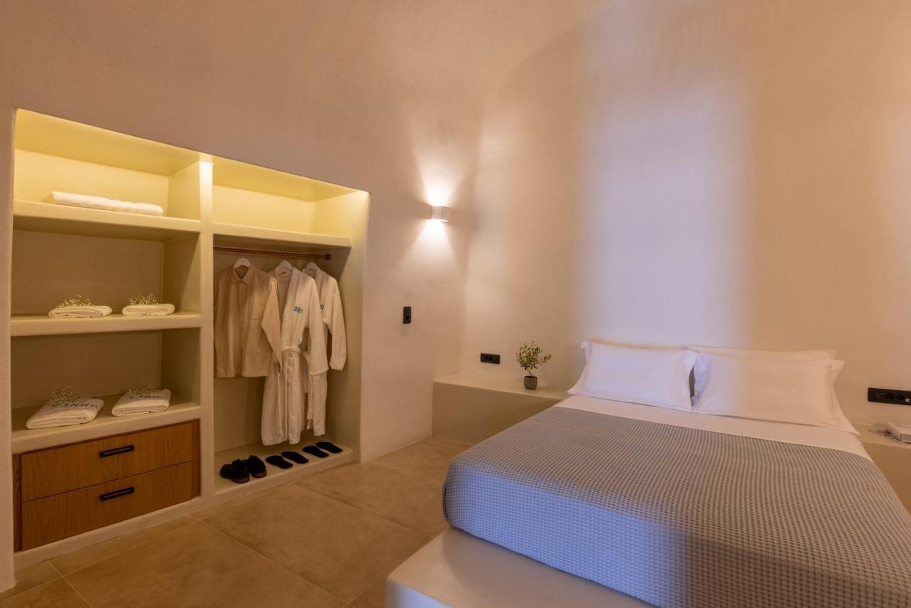 Sando Traditional Cave Villas with Jacuzzi&Sea view Vourvoúlos Esterno foto
